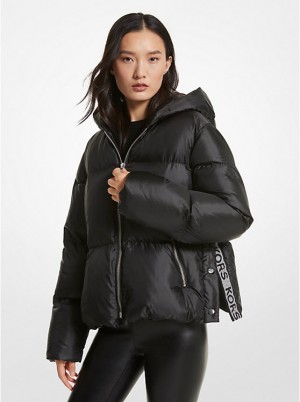 Női Michael Kors Metallic Ciré Logo Tape Puffer Kabát Fekete | HU1391OKY