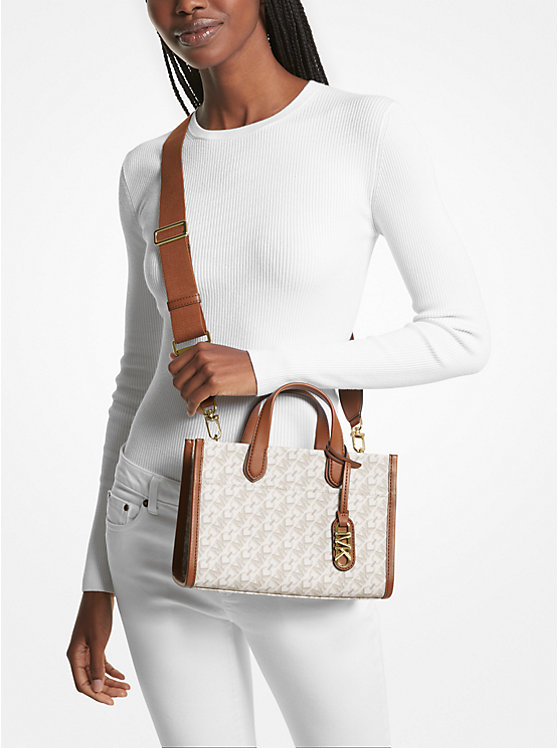 Női Michael Kors Gigi Small Empire Signature Logo Messenger Táska VANILLA/LUGGAGE | HU1160XYK