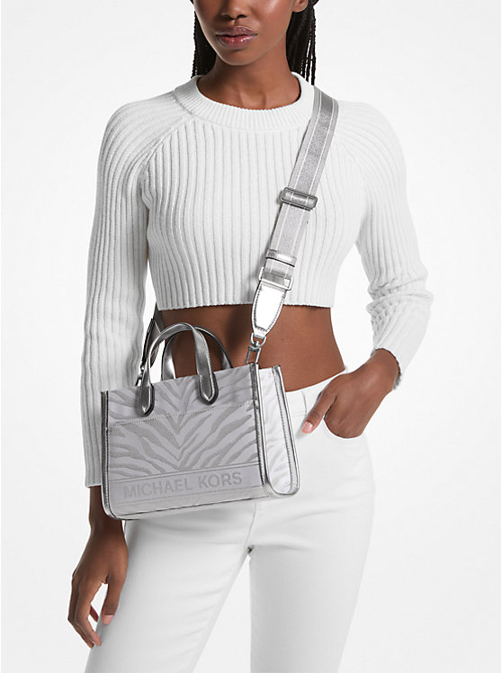 Női Michael Kors Gigi Small Metallic Zebra Jacquard Messenger Táska Titán | HU1162VRZ