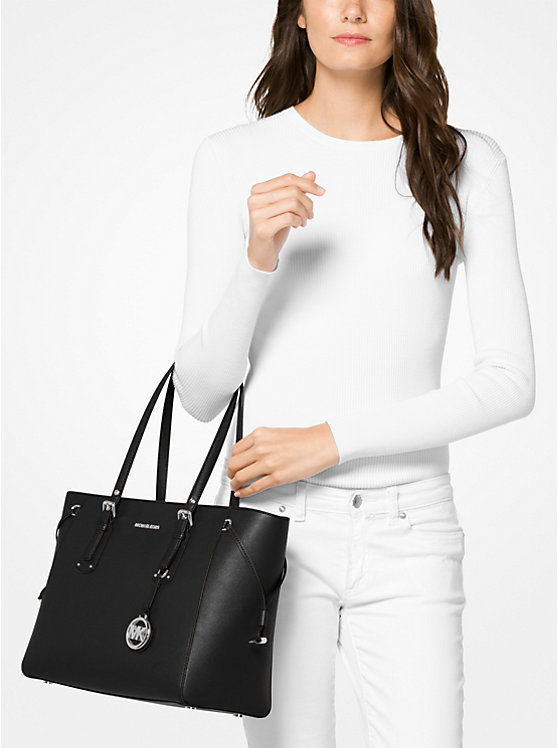 Női Michael Kors Voyager Medium Crossgrain Leather Tote Fekete | HU1278KOQ